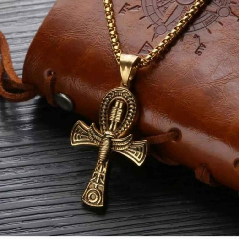 Source Unknown Gold Ankh Pendant Necklace